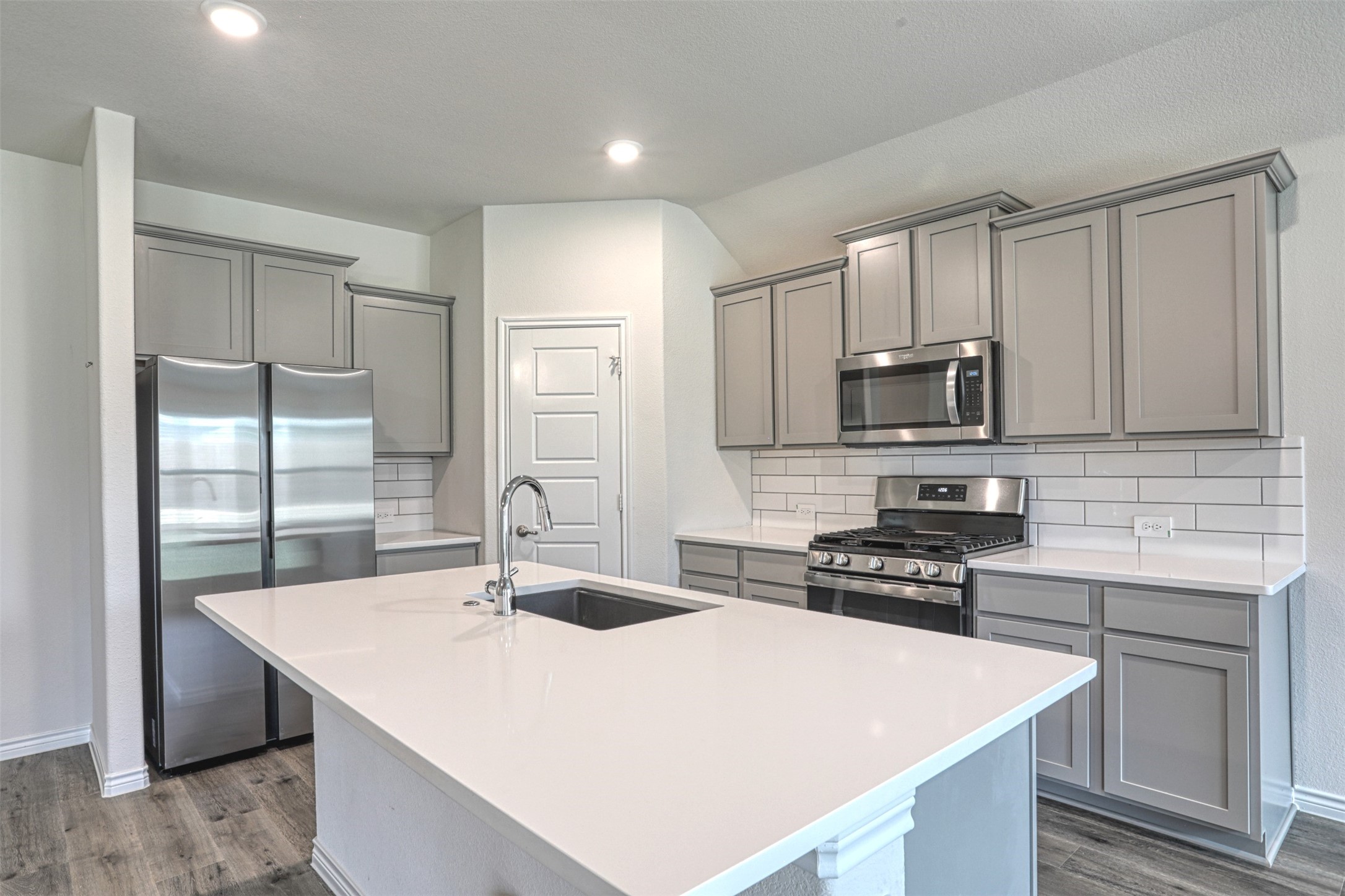 9813 Daisy Mae Lane Aubrey TX 76227