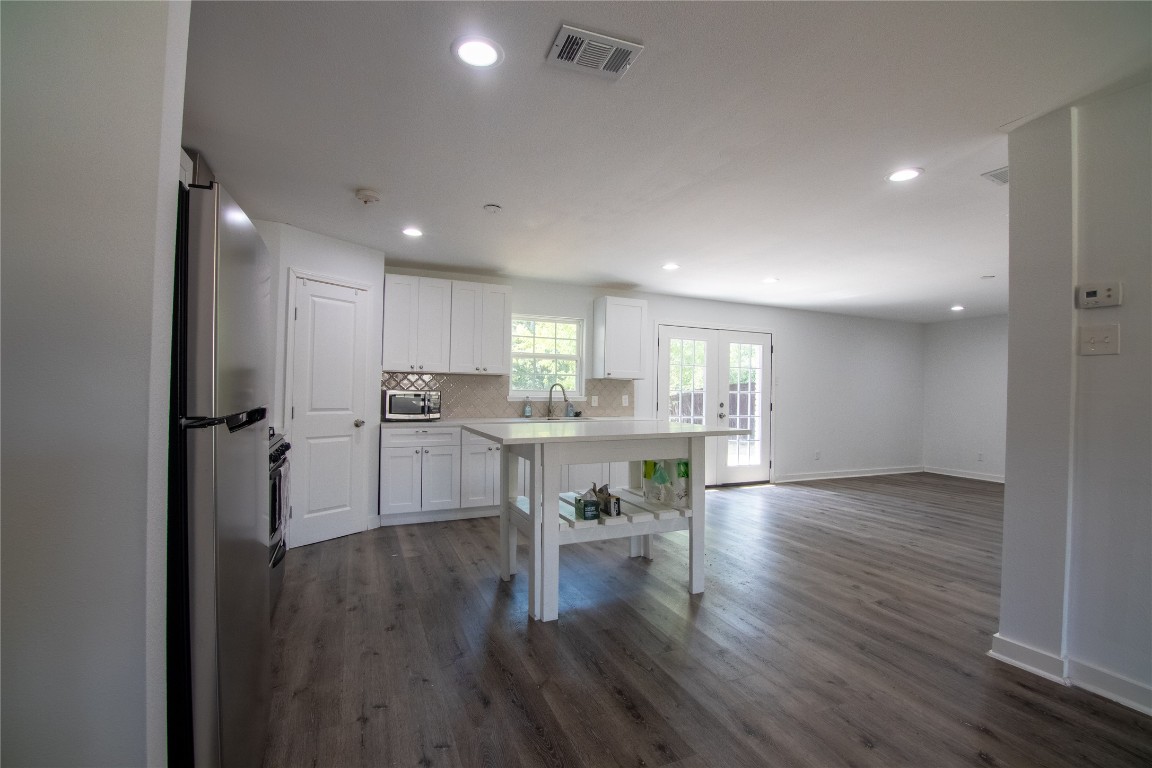 2617 Sandstone Drive Dallas TX 75227