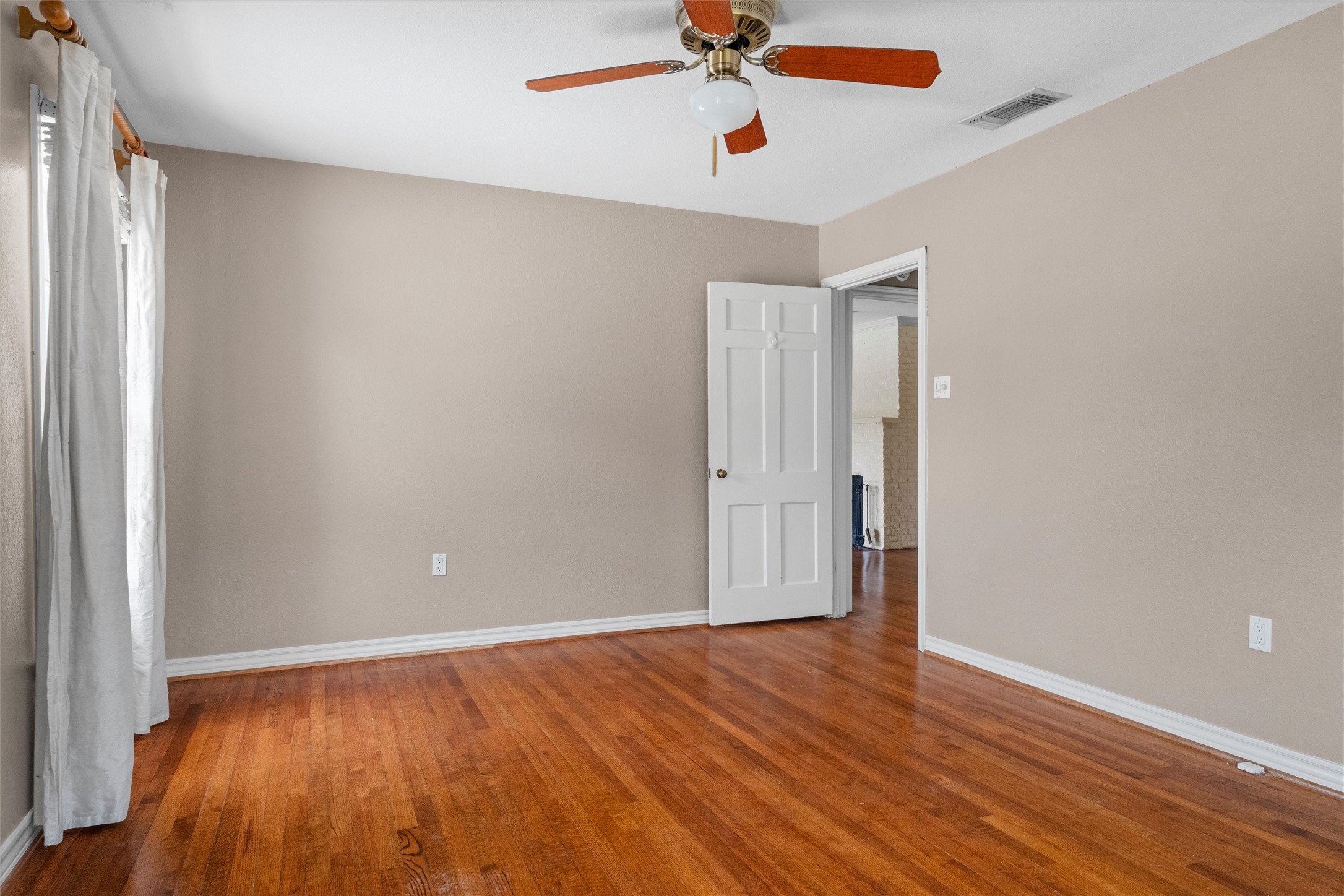 3744 Somerset Lane Fort Worth TX 76109