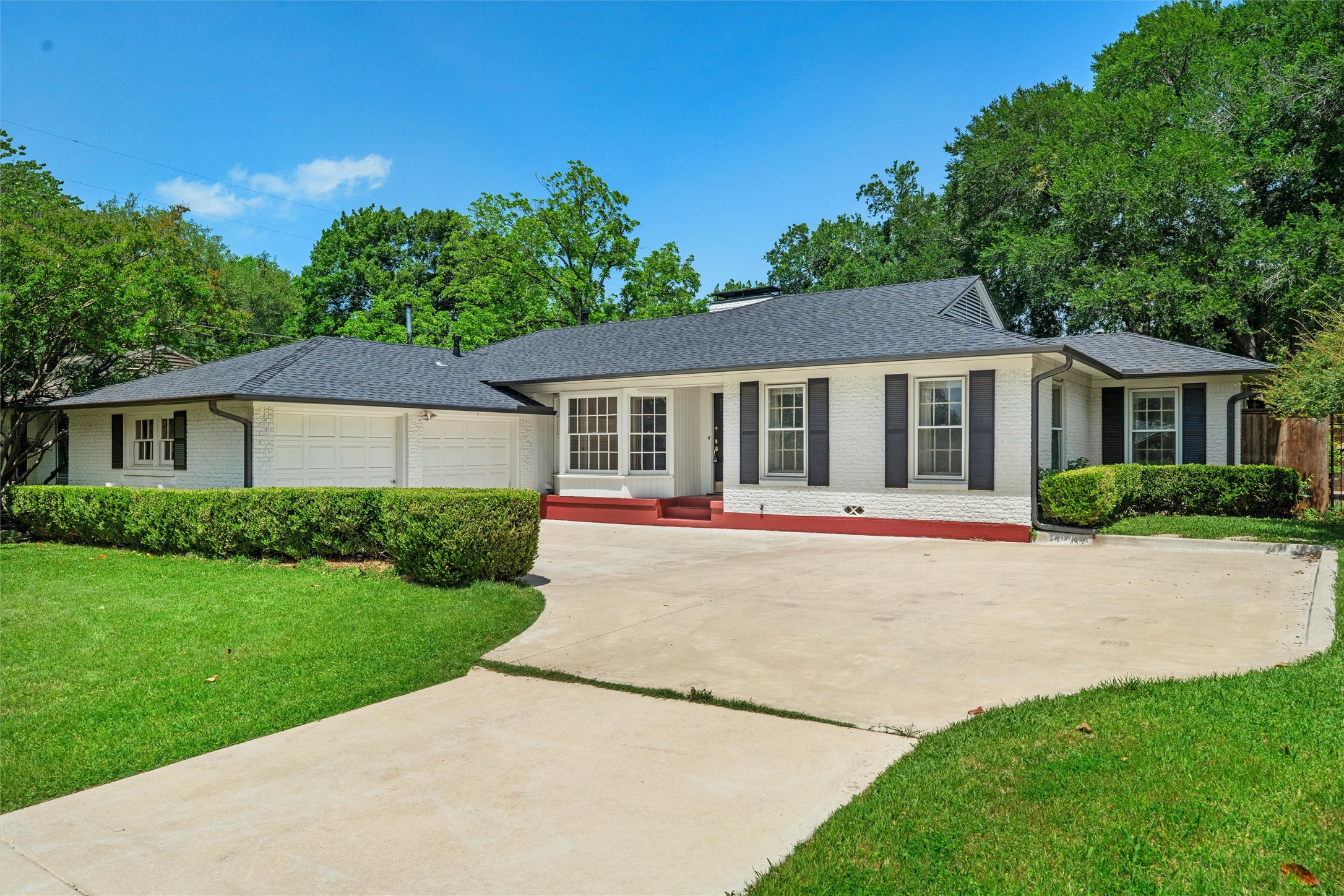 3744 Somerset Lane Fort Worth TX 76109