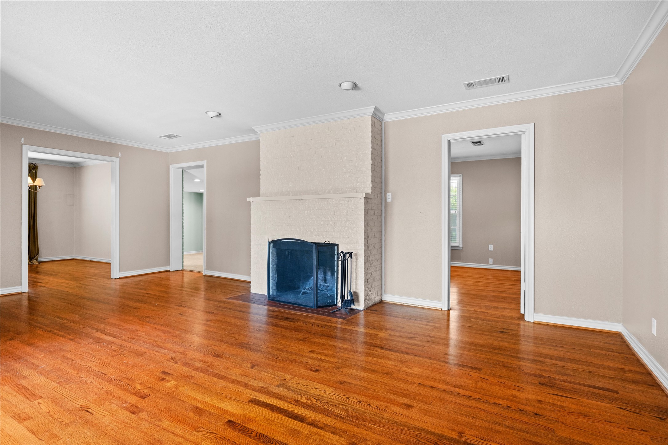 3744 Somerset Lane Fort Worth TX 76109