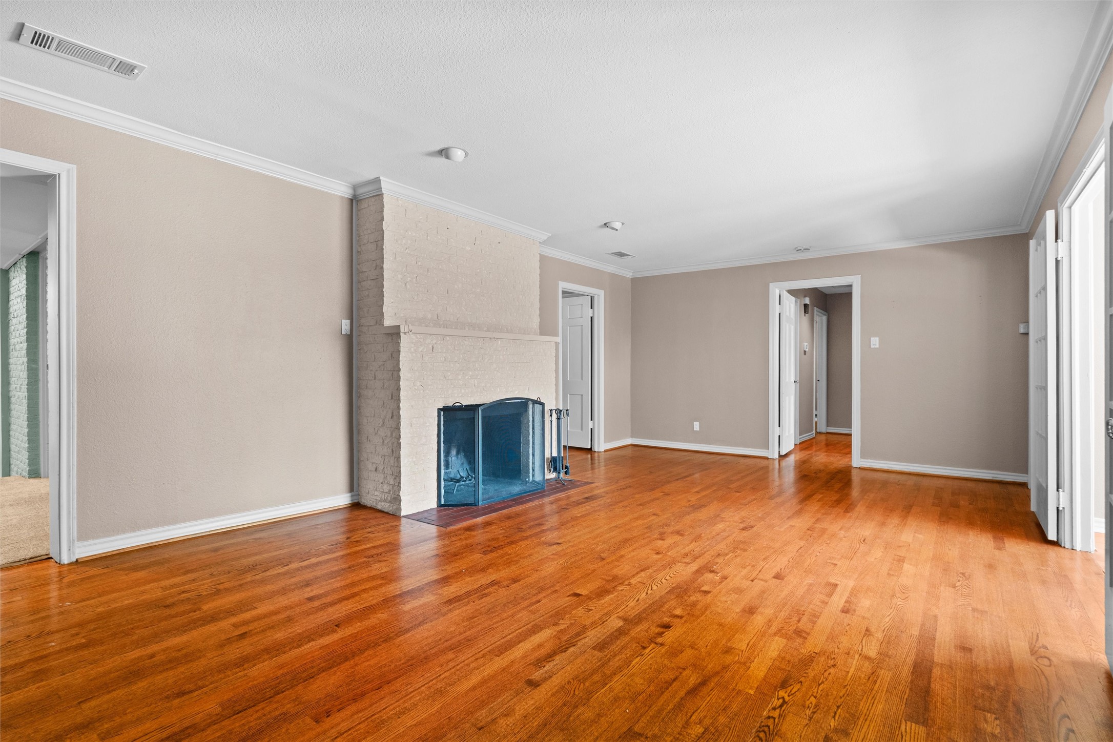 3744 Somerset Lane Fort Worth TX 76109