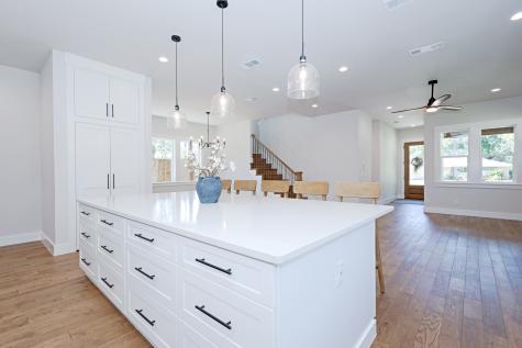 418 W 4th Street Justin TX 76247