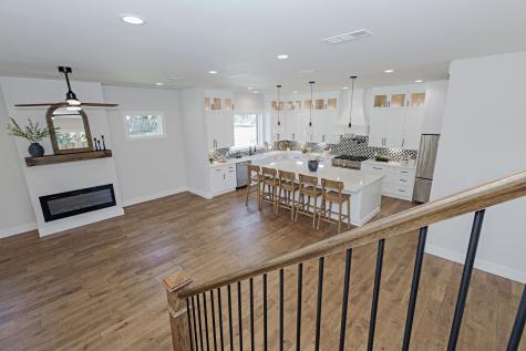 418 W 4th Street Justin TX 76247