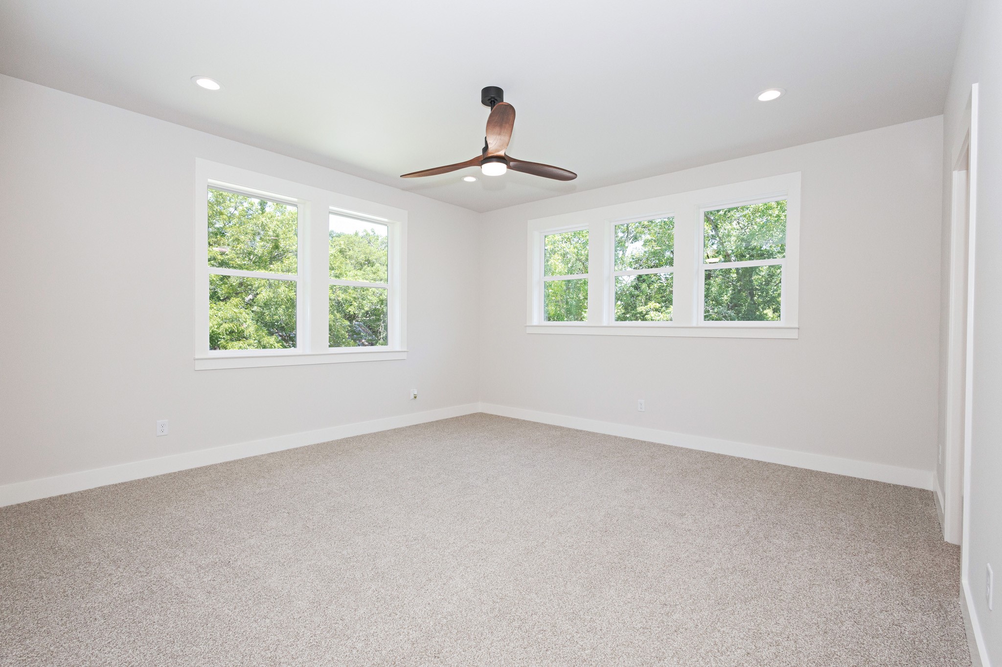 418 W 4th Street Justin TX 76247