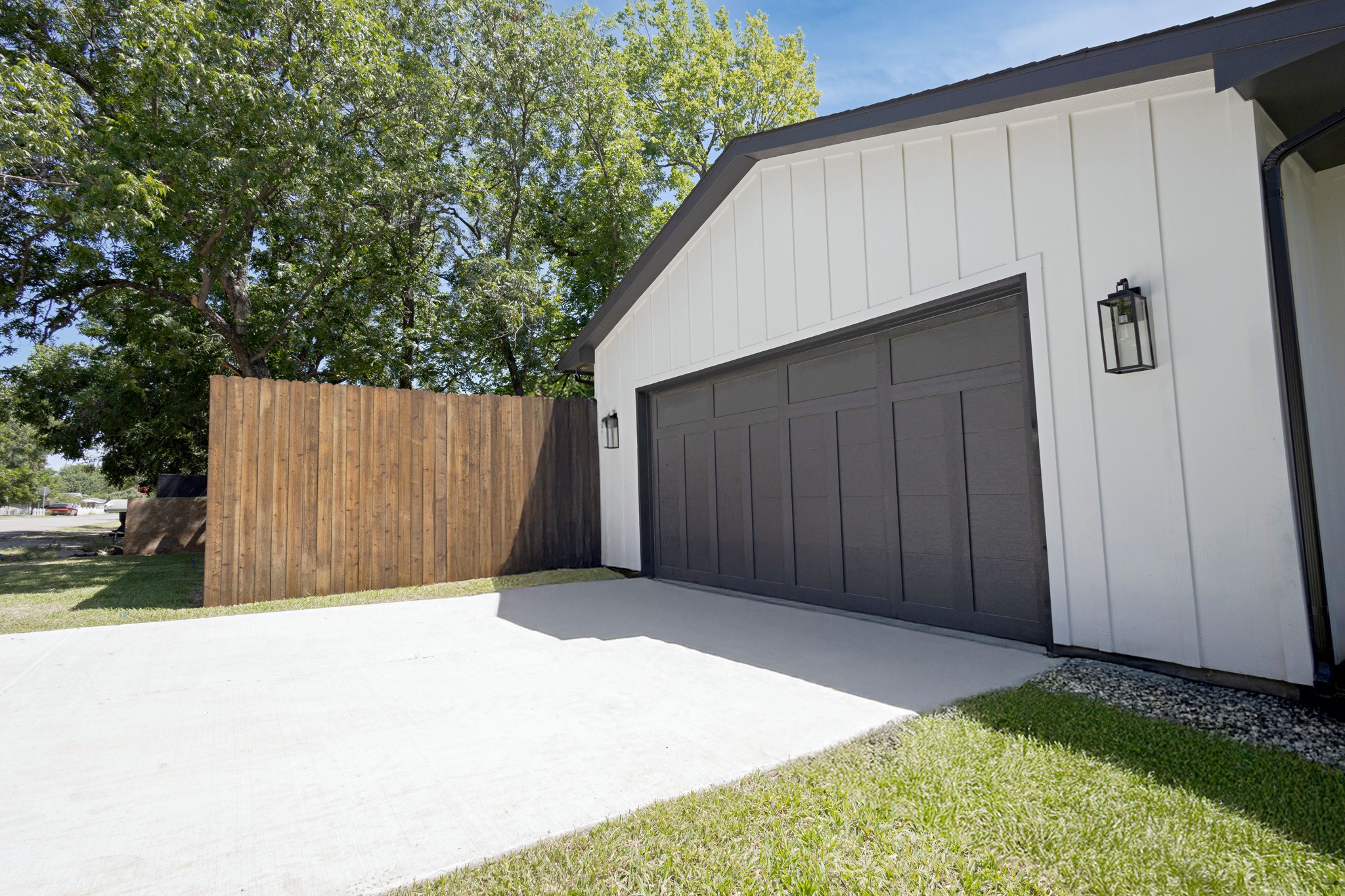 418 W 4th Street Justin TX 76247