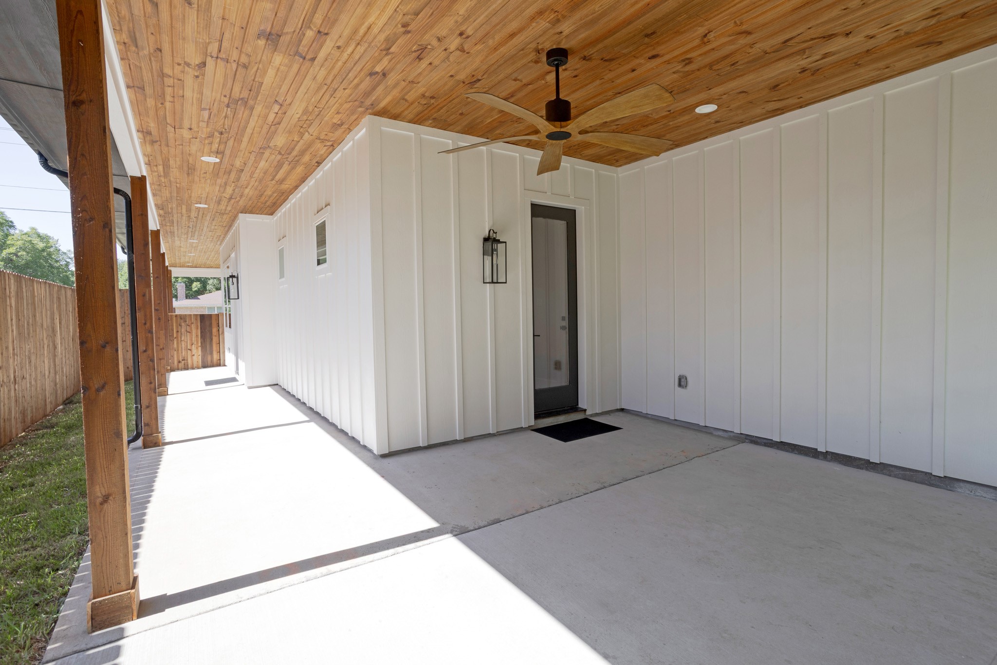 418 W 4th Street Justin TX 76247