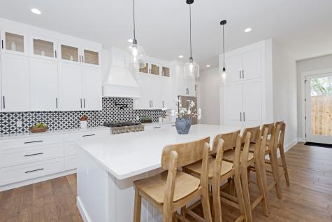 418 W 4th Street Justin TX 76247