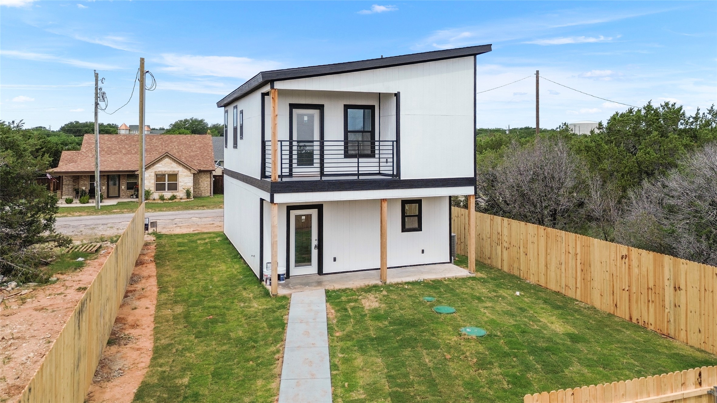 2222 Cedarwood Trail Granbury TX 76048
