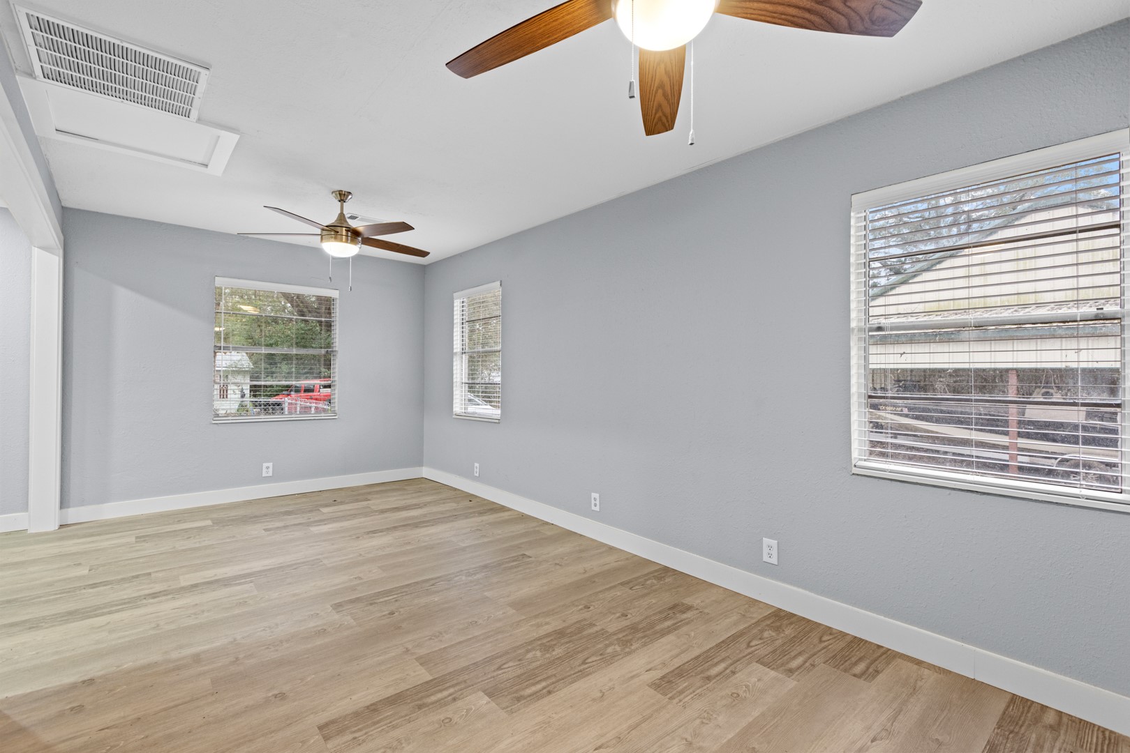 10474 Apache Wills Point TX 75169