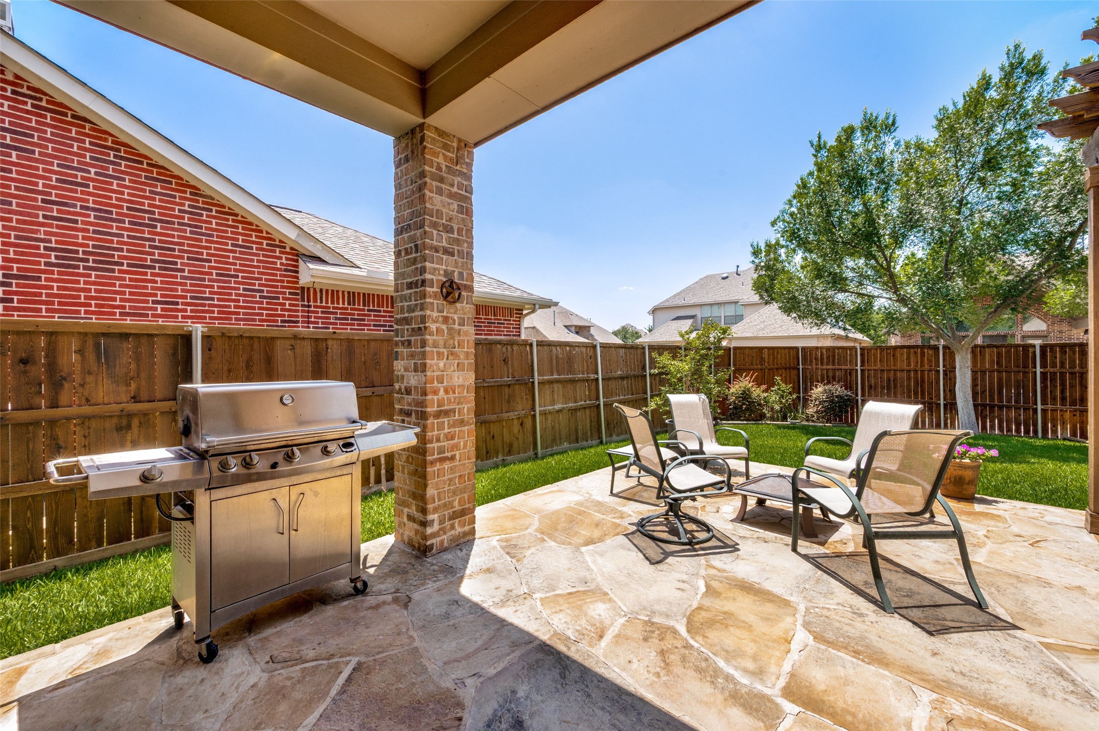 416 Mordred Lane Lewisville TX 75056