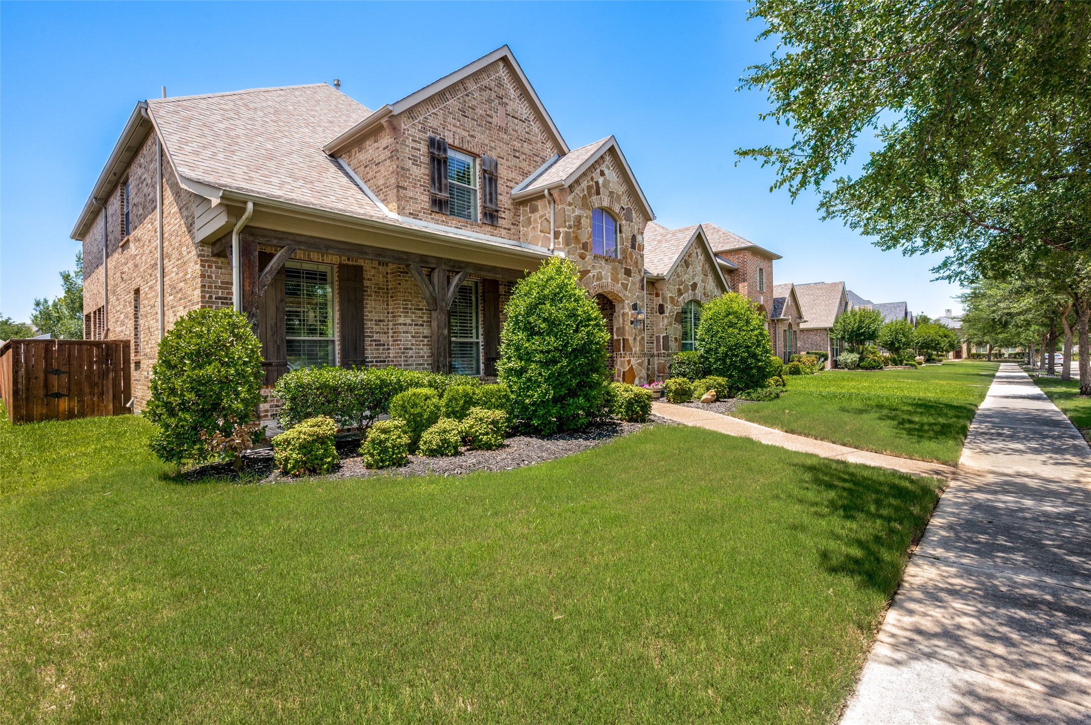 416 Mordred Lane Lewisville TX 75056