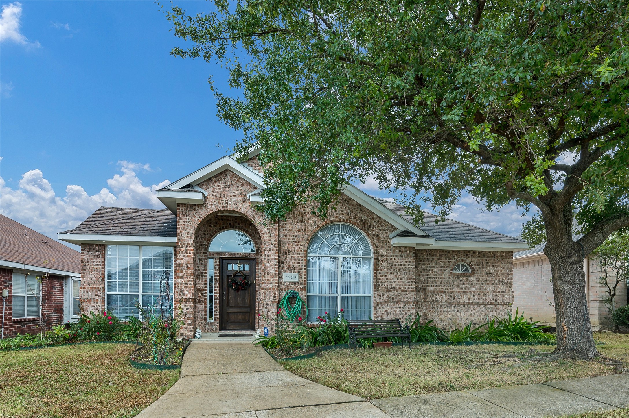 1524 Jessica Lane Mesquite TX 75149