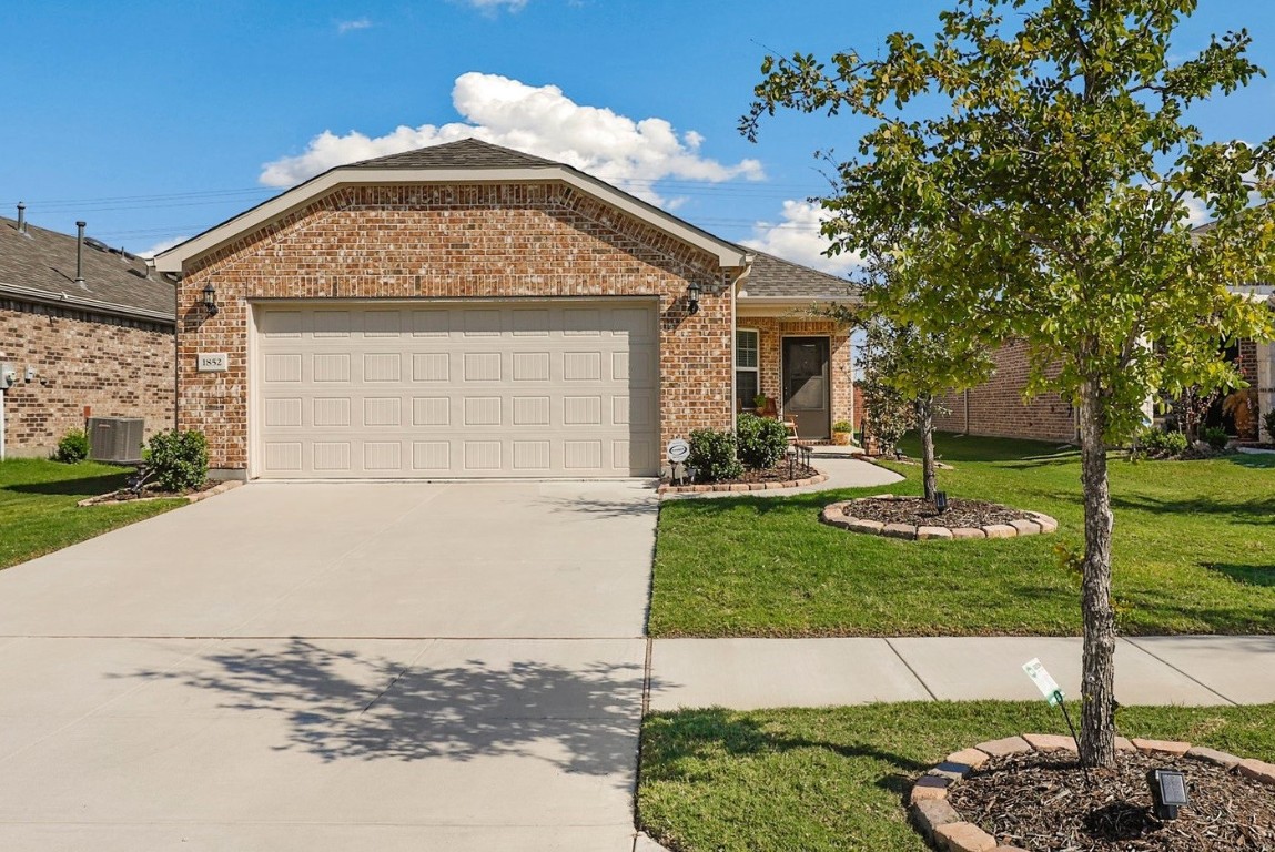 1852 Marsh Point Drive Frisco TX 75036