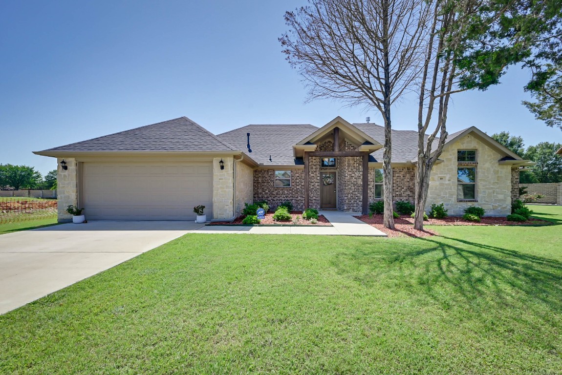 10 Dobbins Crossing Corsicana TX 75110