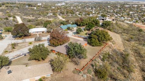 1111 Hillcrest Street Coleman TX 76834