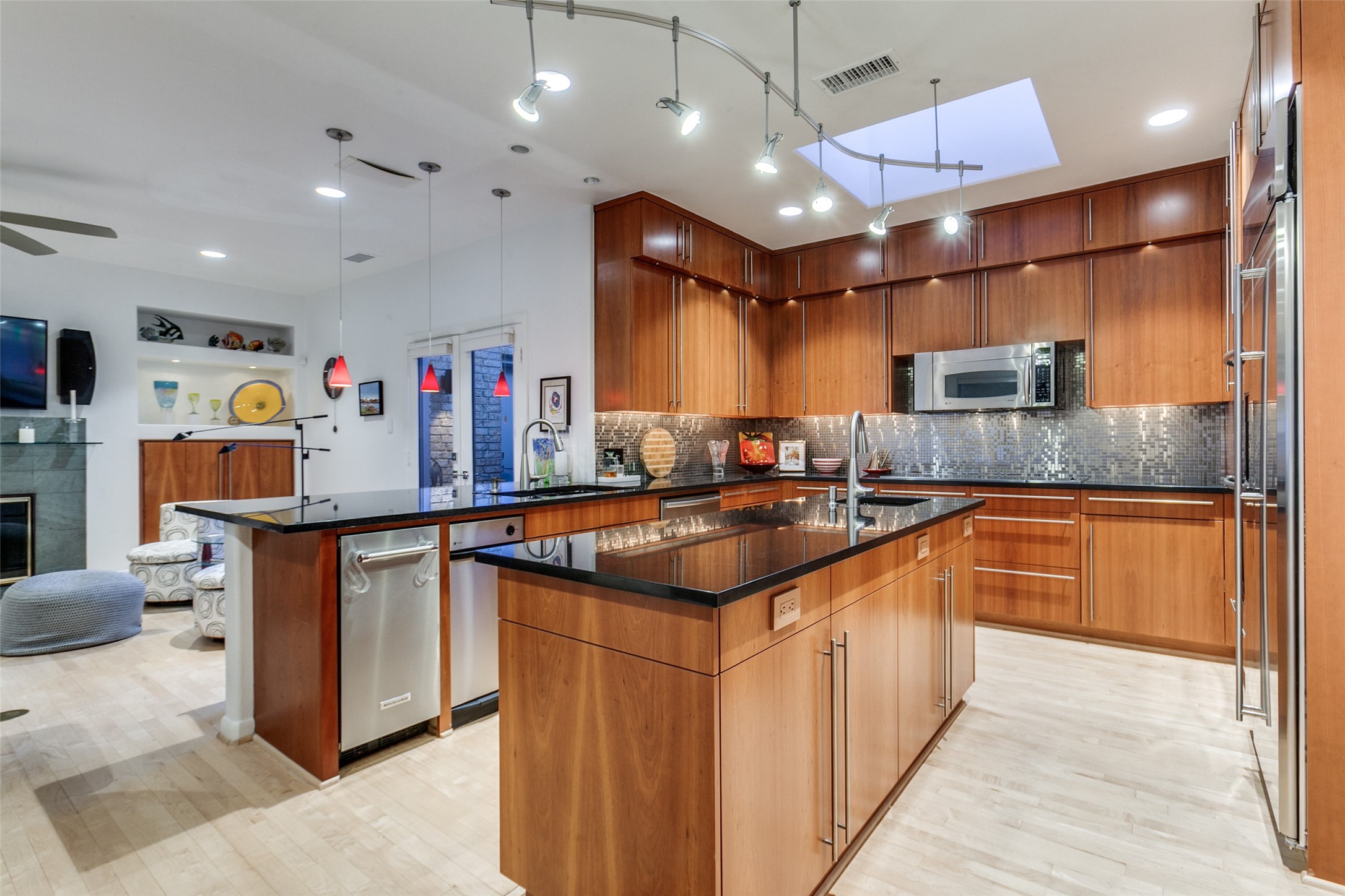 5804 Preston Fairways Drive Dallas TX 75252