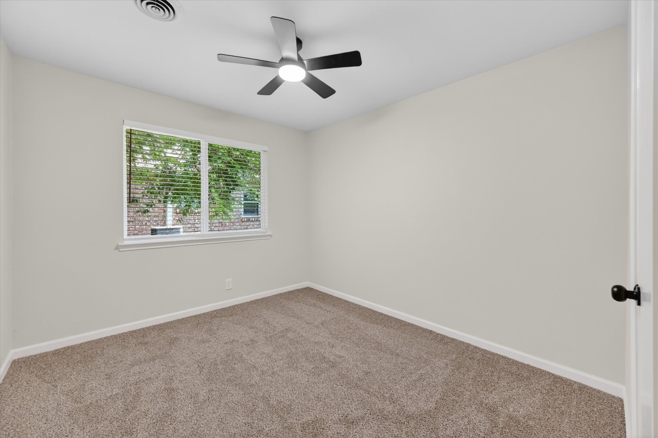 556 Hillery Street Burleson TX 76028