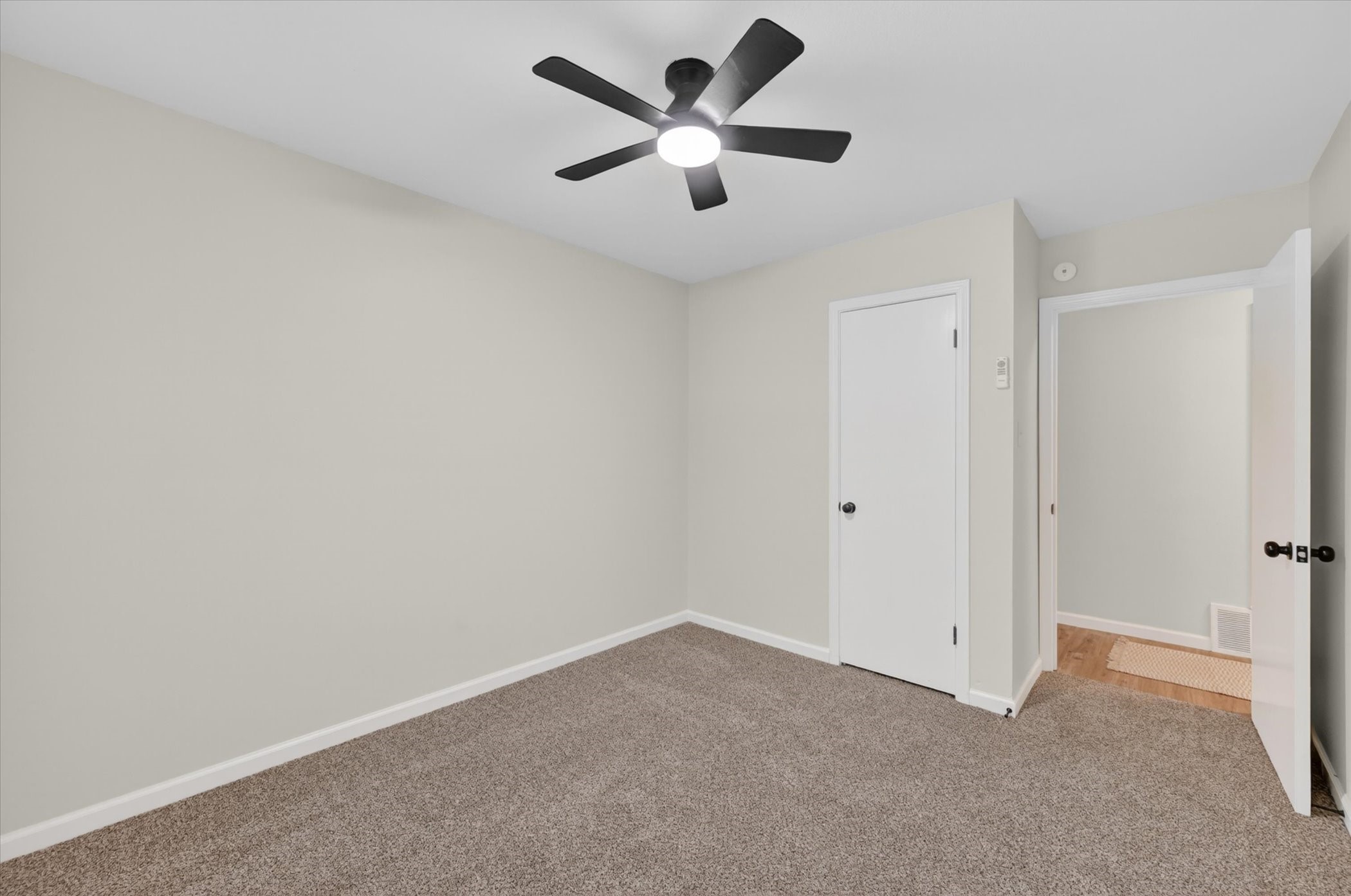 556 Hillery Street Burleson TX 76028