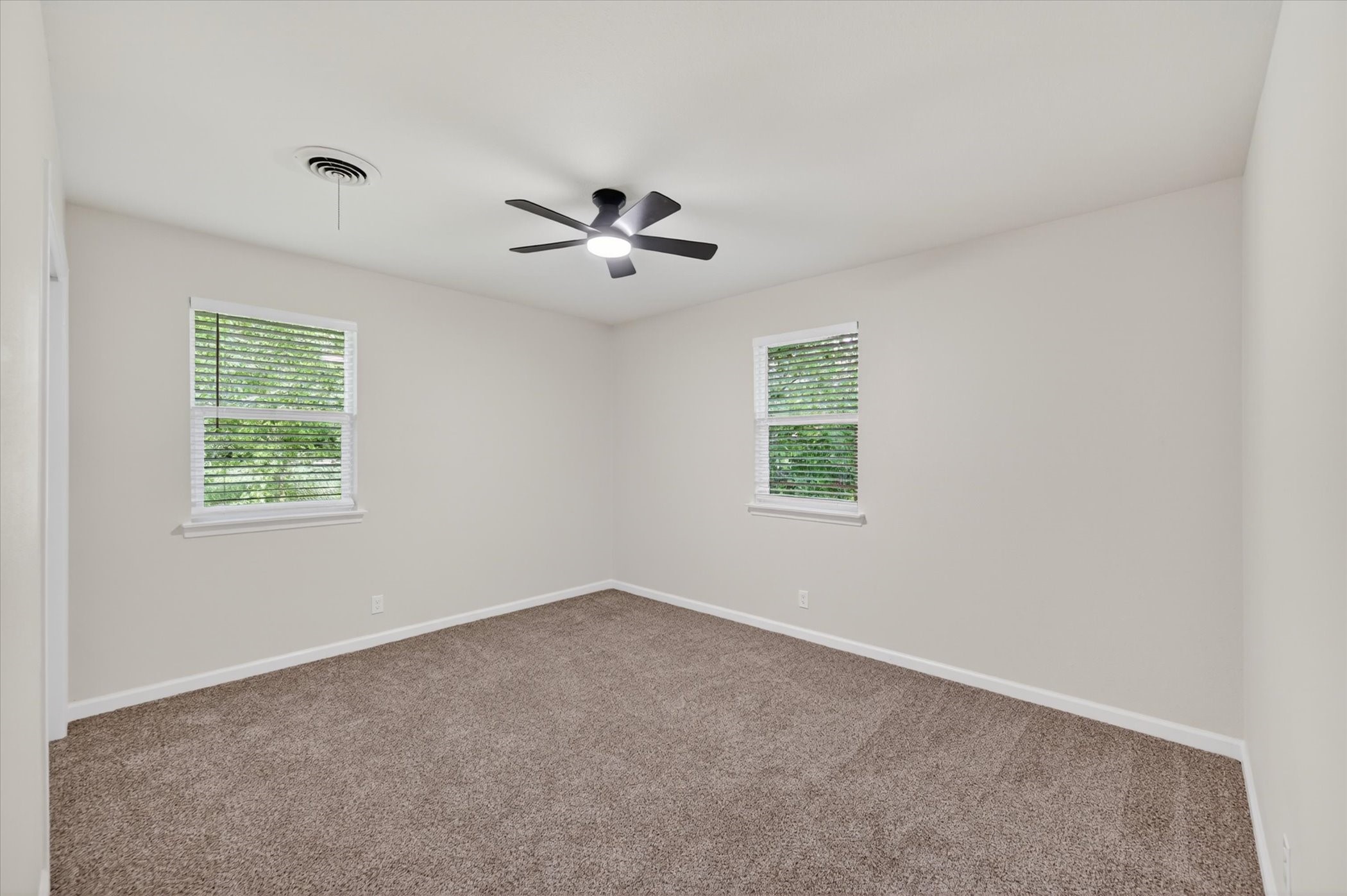 556 Hillery Street Burleson TX 76028
