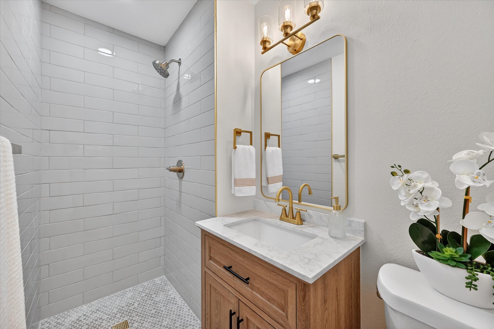 556 Hillery Street Burleson TX 76028