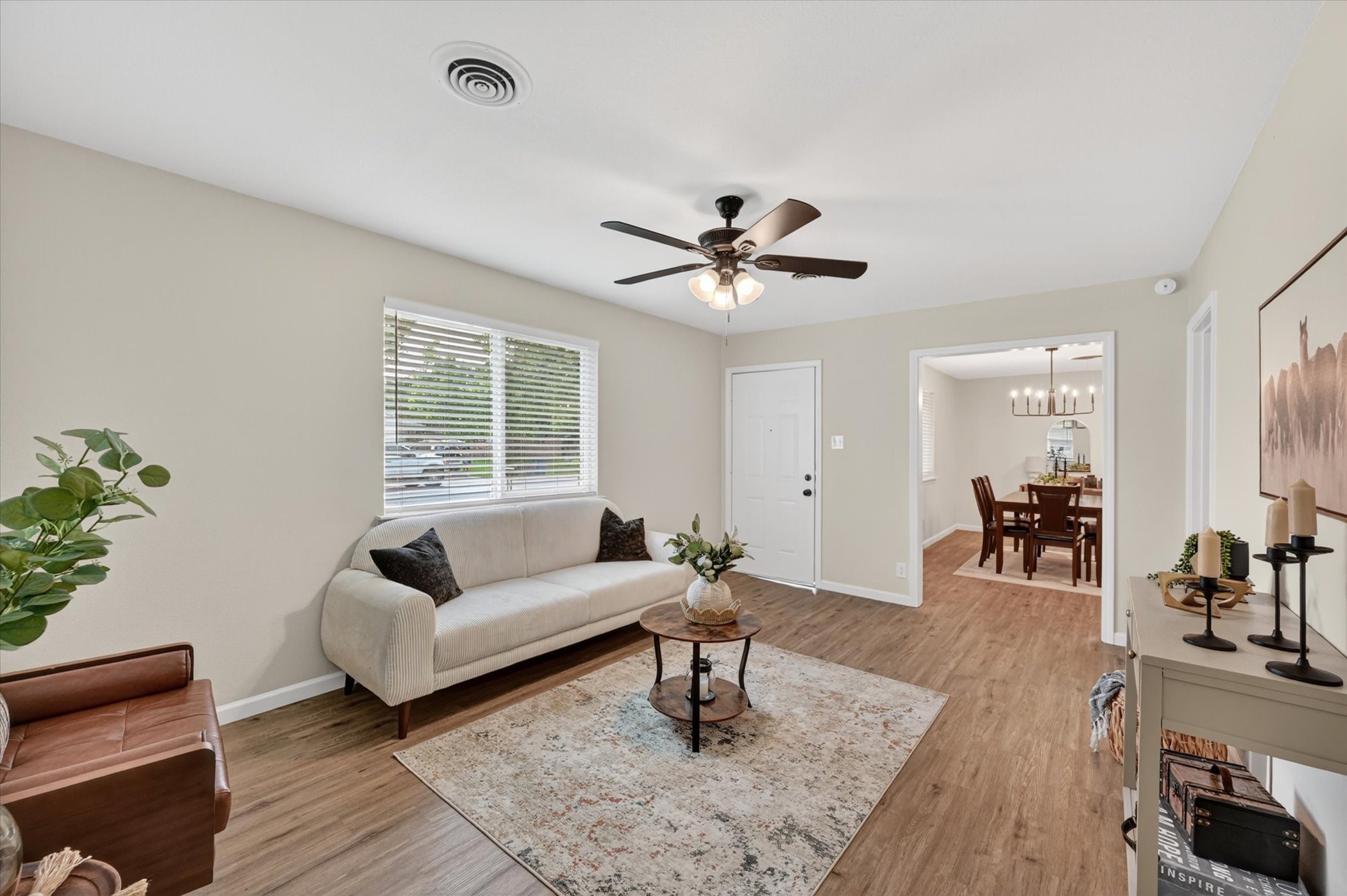 556 Hillery Street Burleson TX 76028