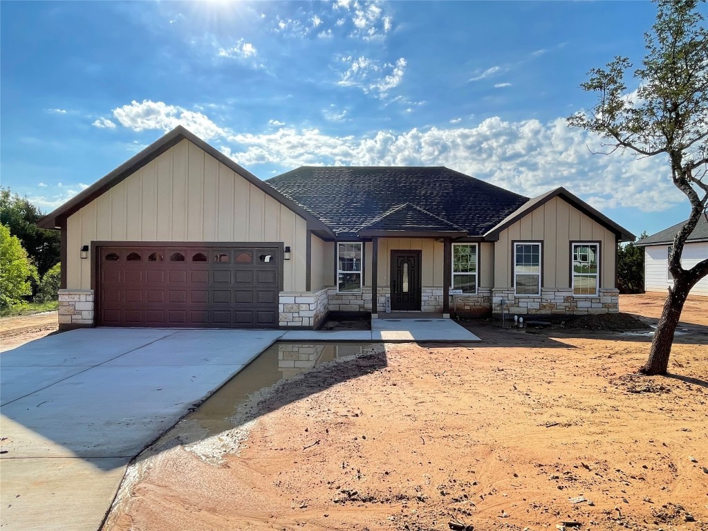 2815 Catfish Court Granbury TX 76048