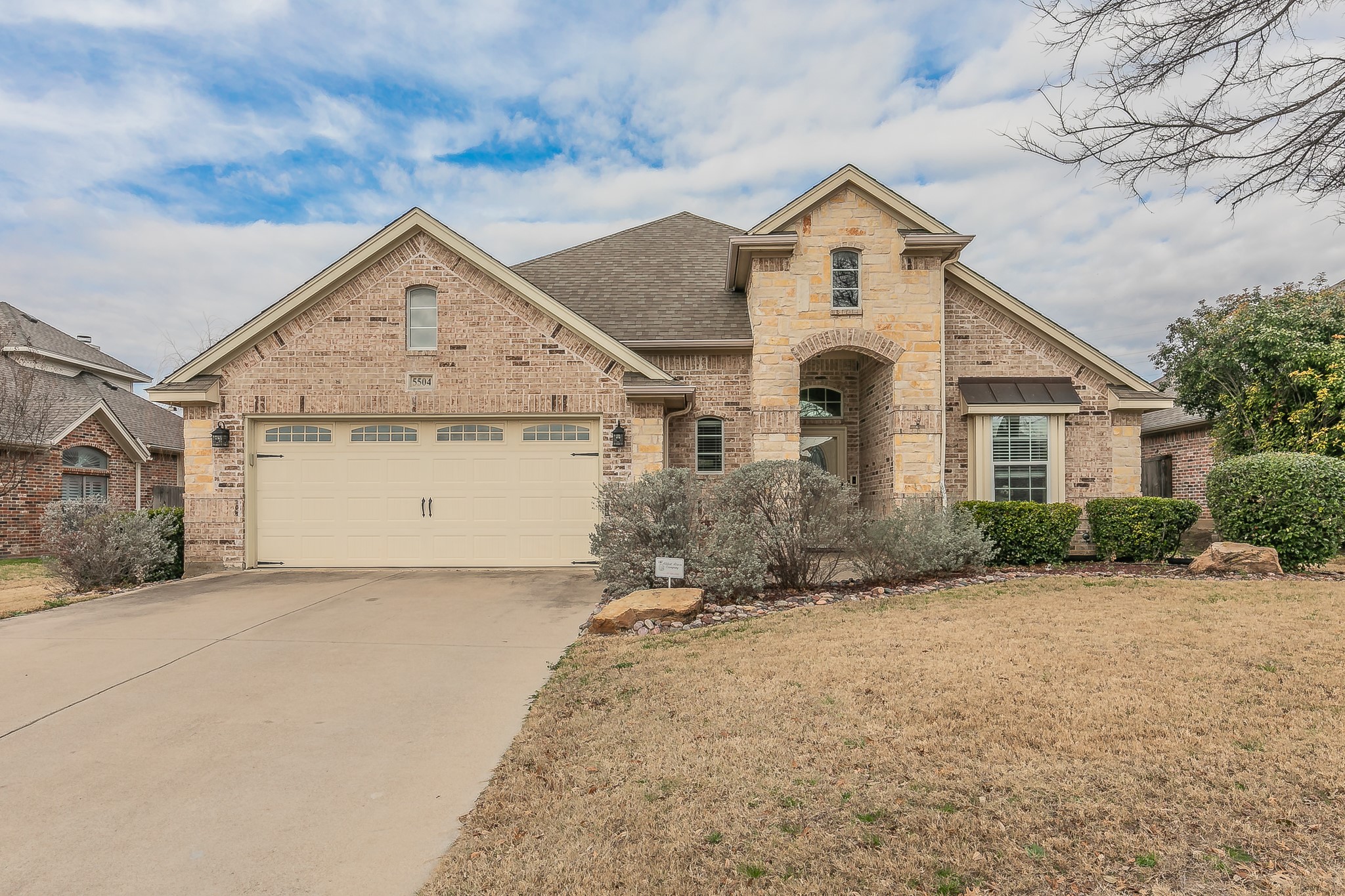 5504 La Bandera Trail Benbrook TX 76126