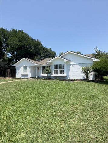 944 Carom Way Dallas TX 75217