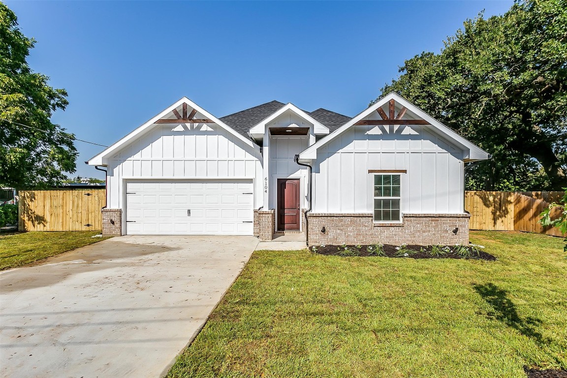 6104 Guilford Street Forest Hill TX 76119