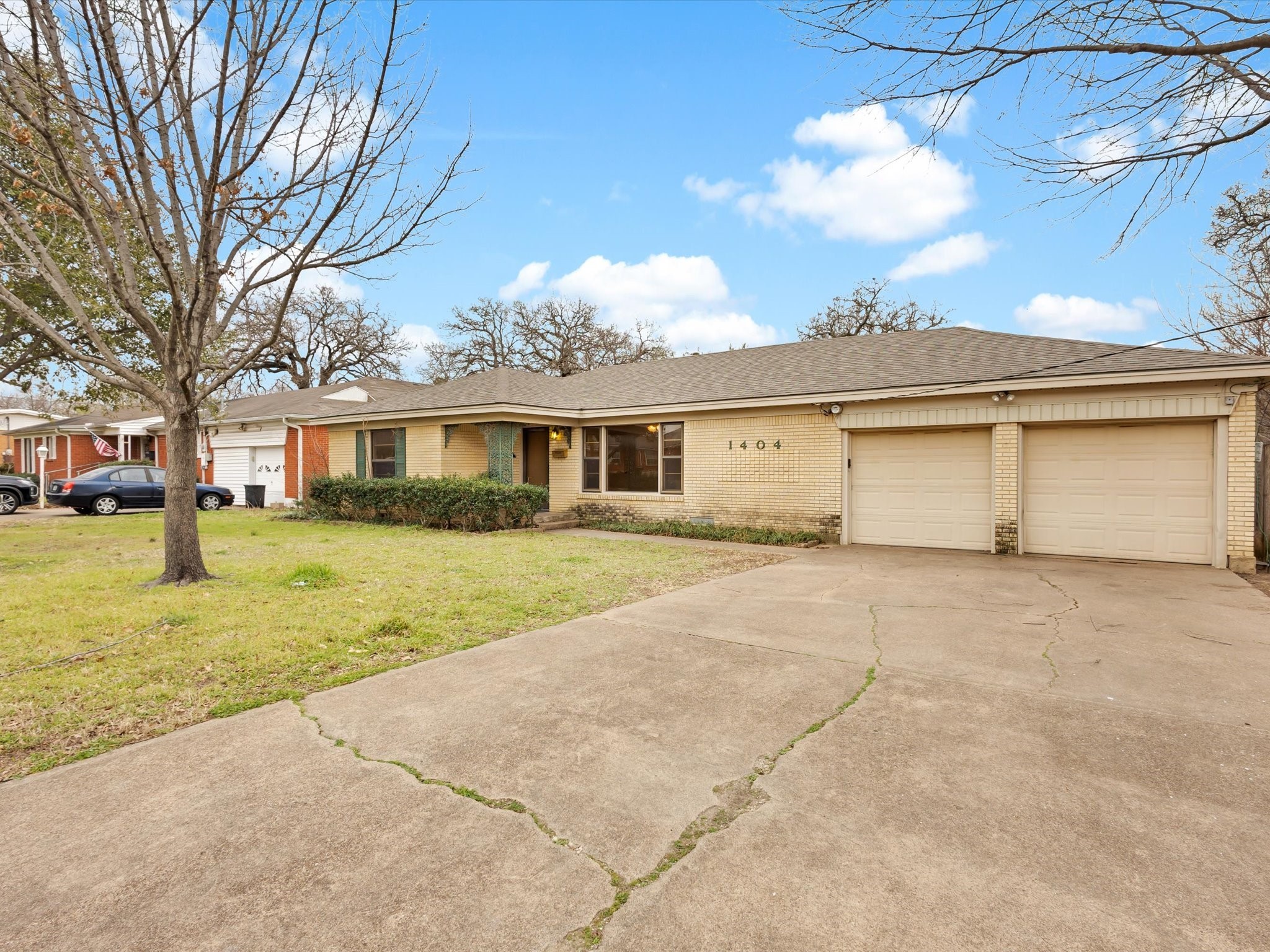 1404 Ross Drive Irving TX 75061