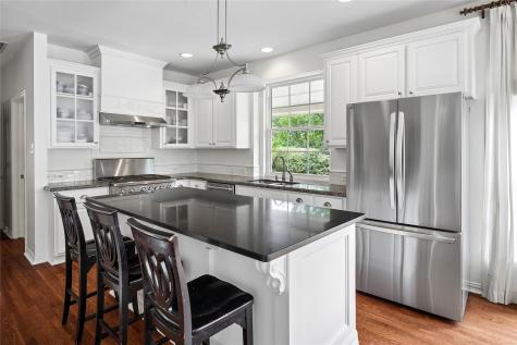 703 Heatherglen Drive Southlake TX 76092