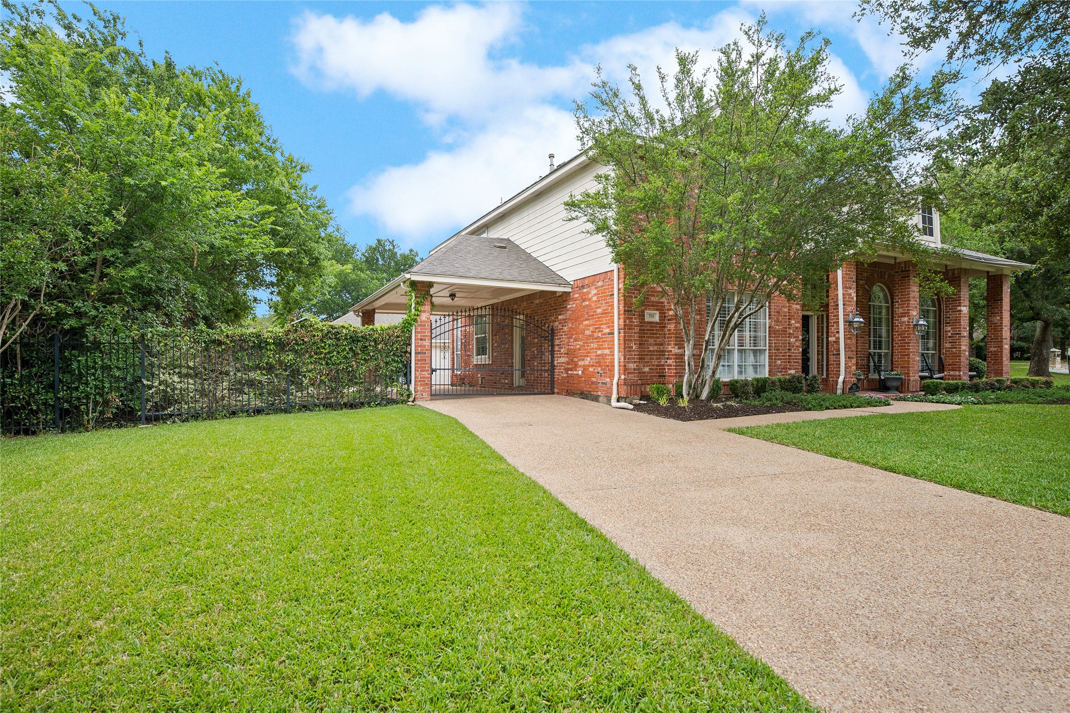 703 Heatherglen Drive Southlake TX 76092