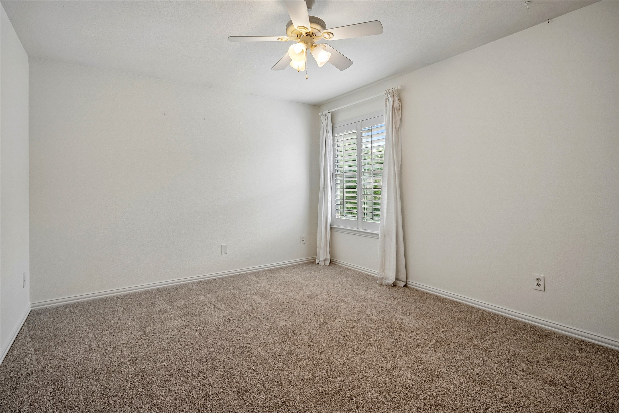 703 Heatherglen Drive Southlake TX 76092