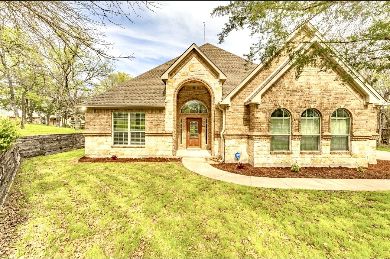 137 N Natural Spring Lane Azle TX 76020