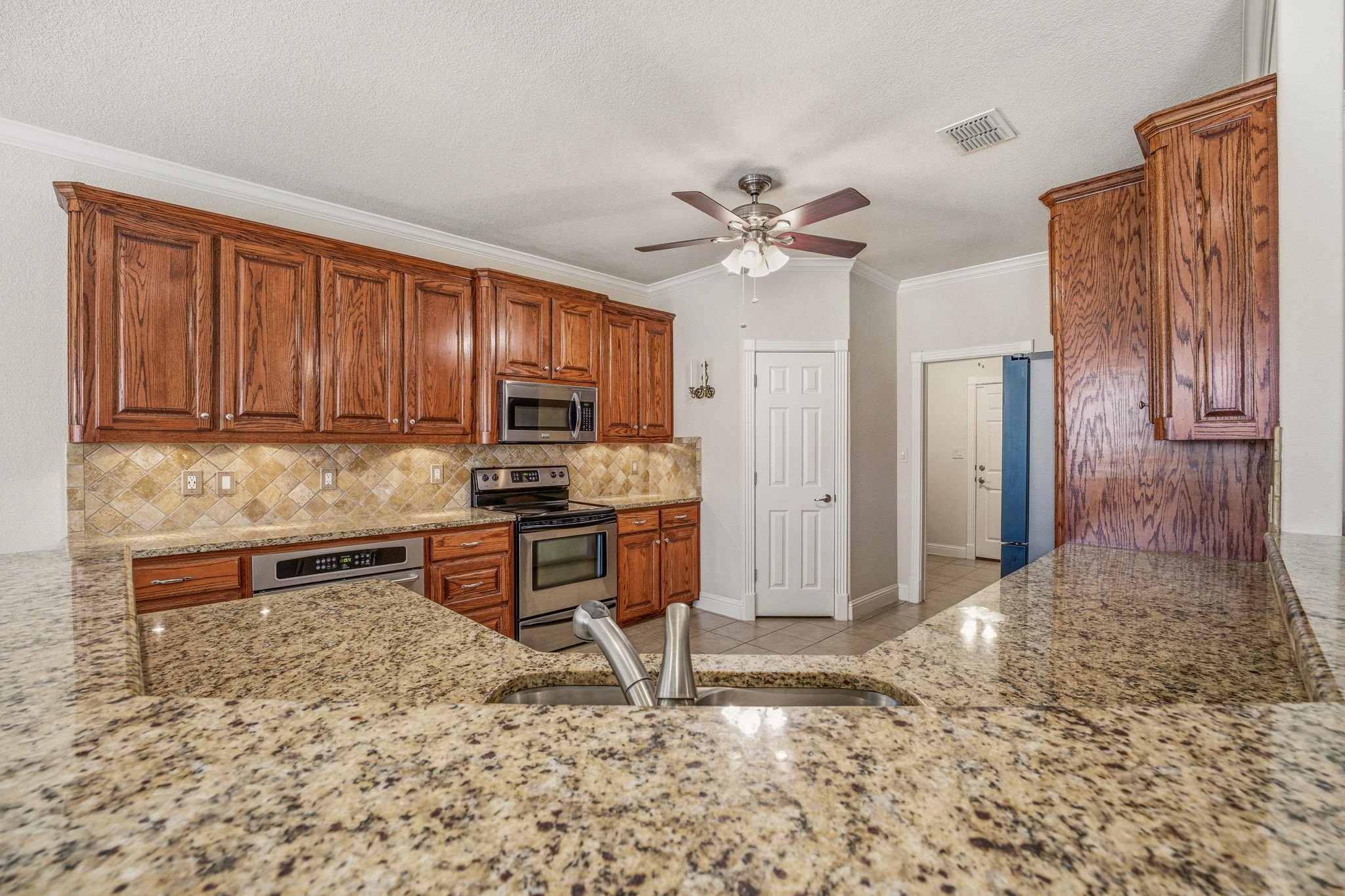 137 N Natural Spring Lane Azle TX 76020