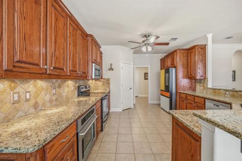 137 N Natural Spring Lane Azle TX 76020