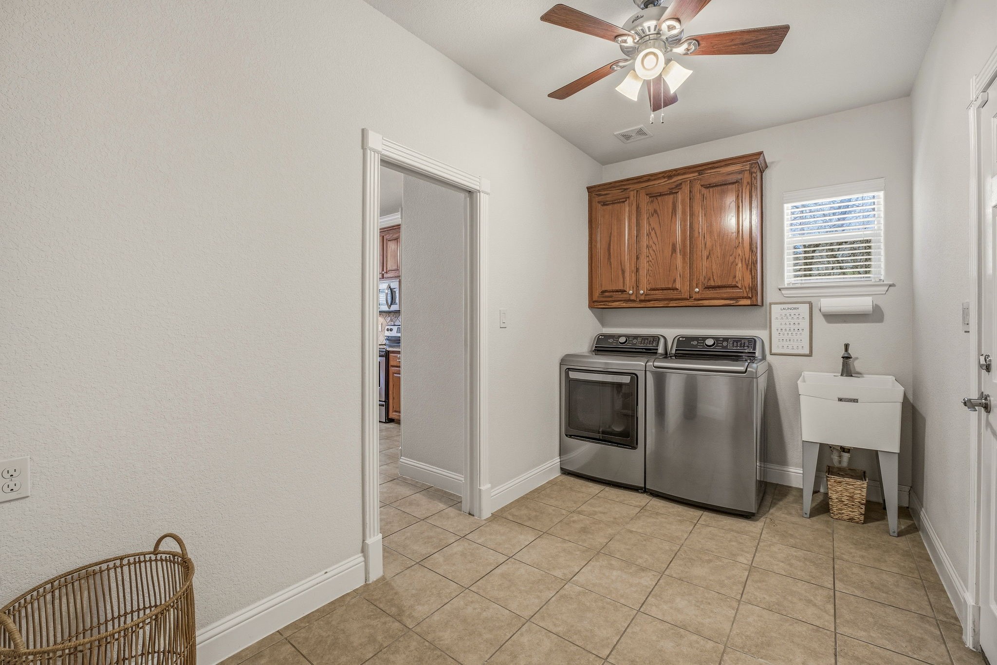 137 N Natural Spring Lane Azle TX 76020