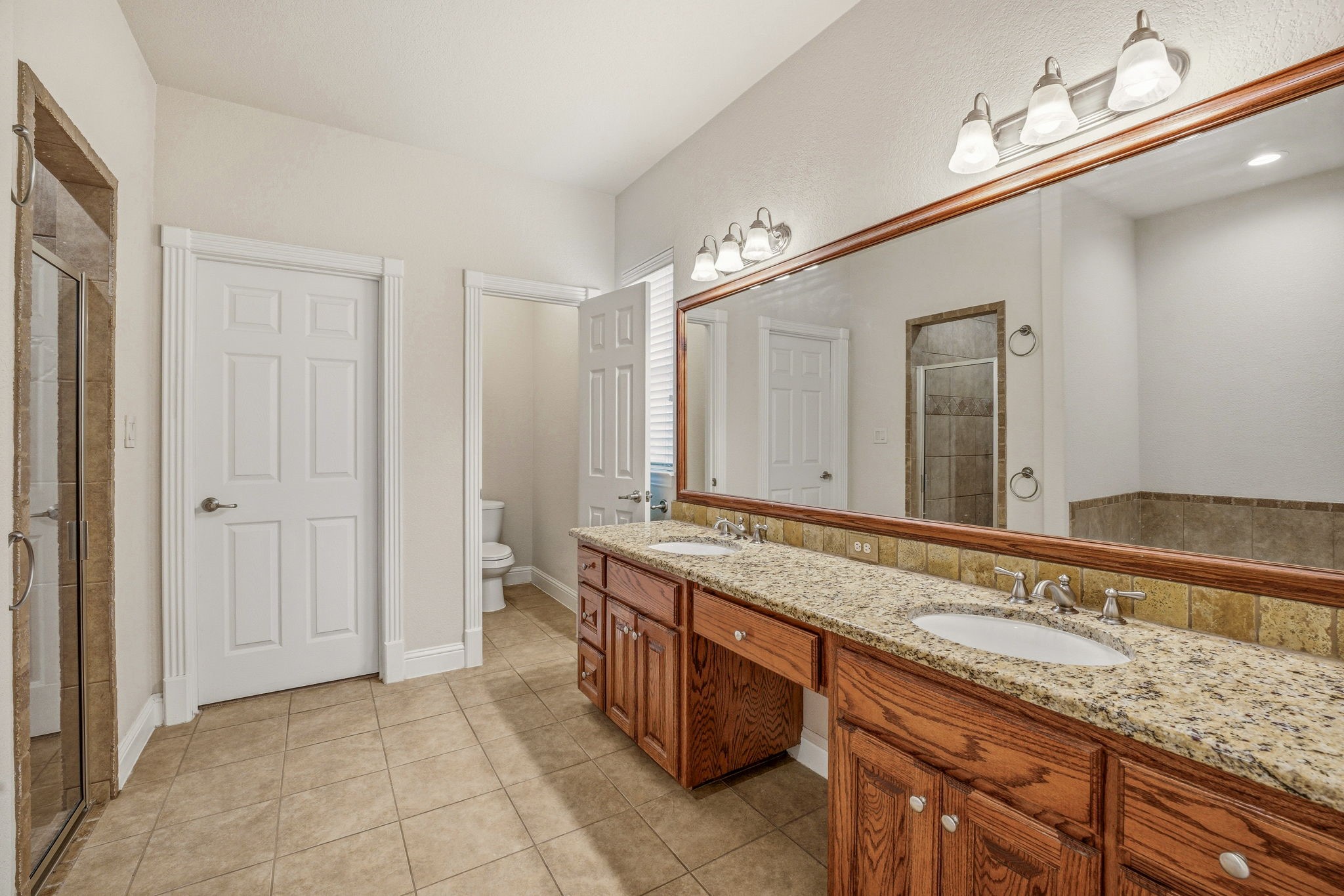 137 N Natural Spring Lane Azle TX 76020