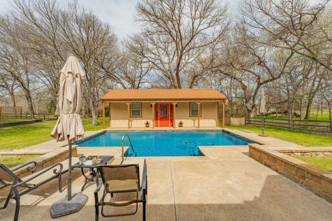 137 N Natural Spring Lane Azle TX 76020