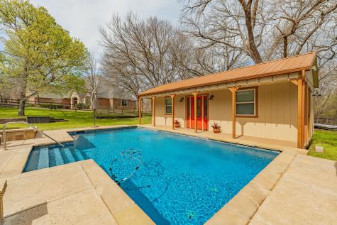 137 N Natural Spring Lane Azle TX 76020