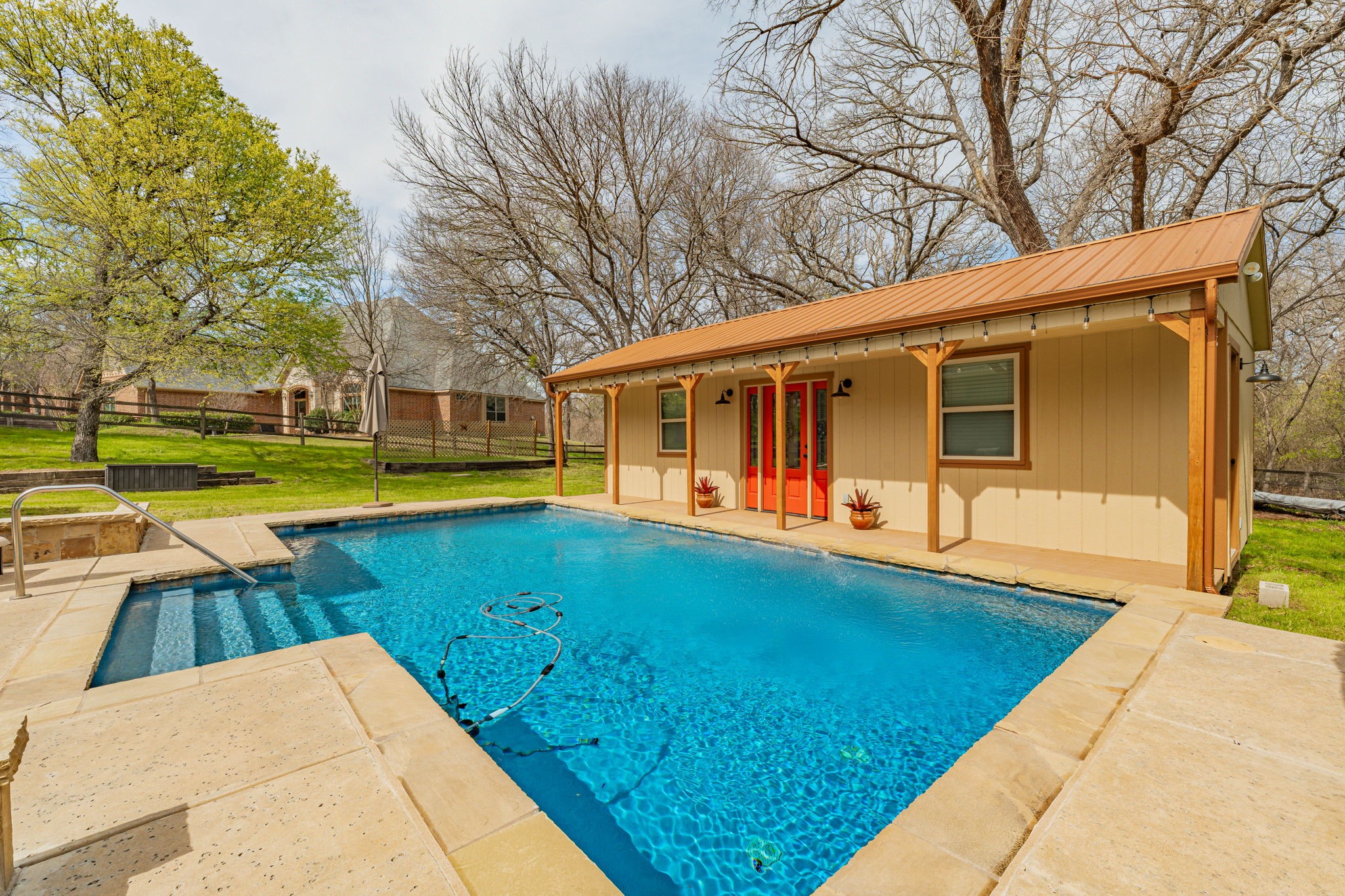 137 N Natural Spring Lane Azle TX 76020