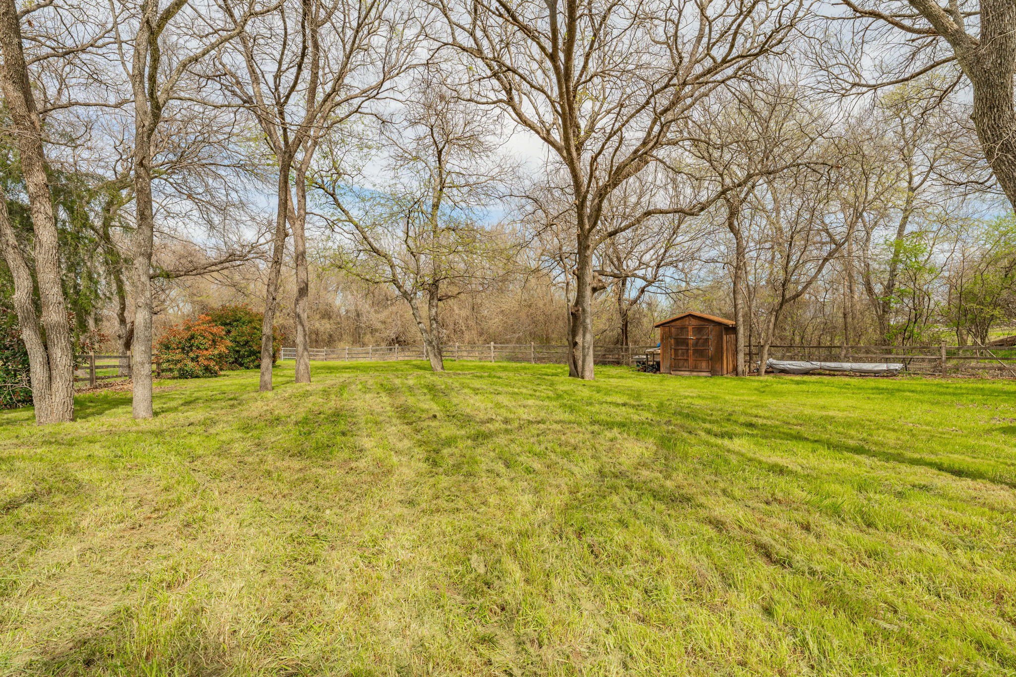 137 N Natural Spring Lane Azle TX 76020