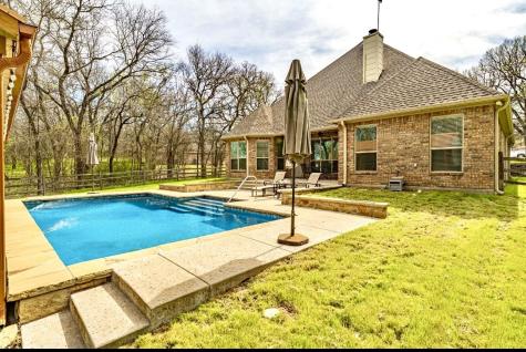 137 N Natural Spring Lane Azle TX 76020