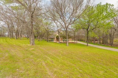 137 N Natural Spring Lane Azle TX 76020