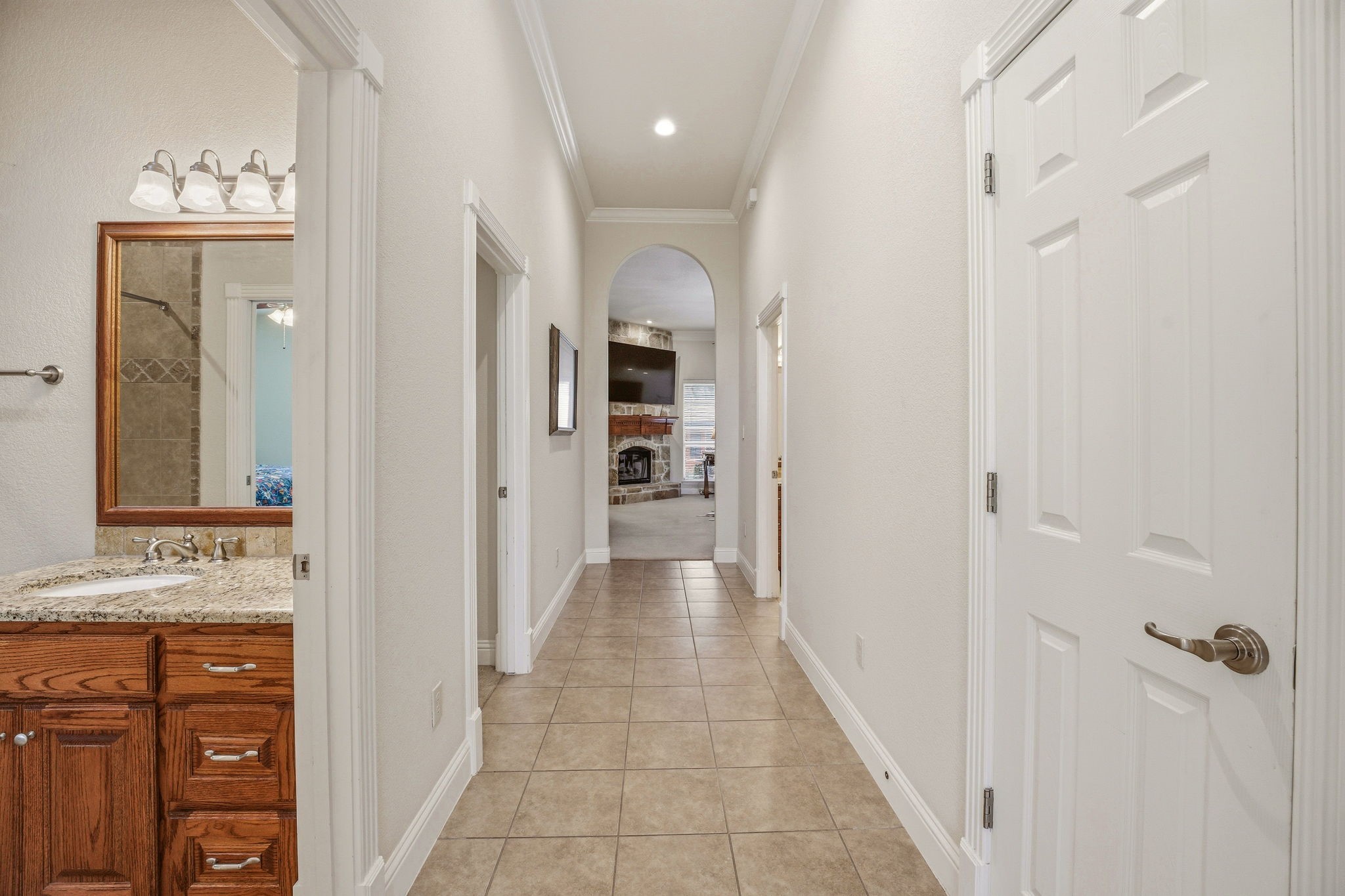 137 N Natural Spring Lane Azle TX 76020