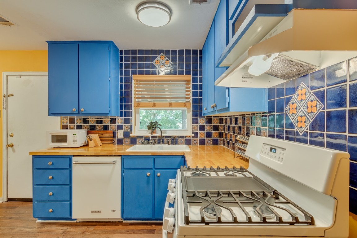 11622 Lanewood Circle Dallas TX 75218