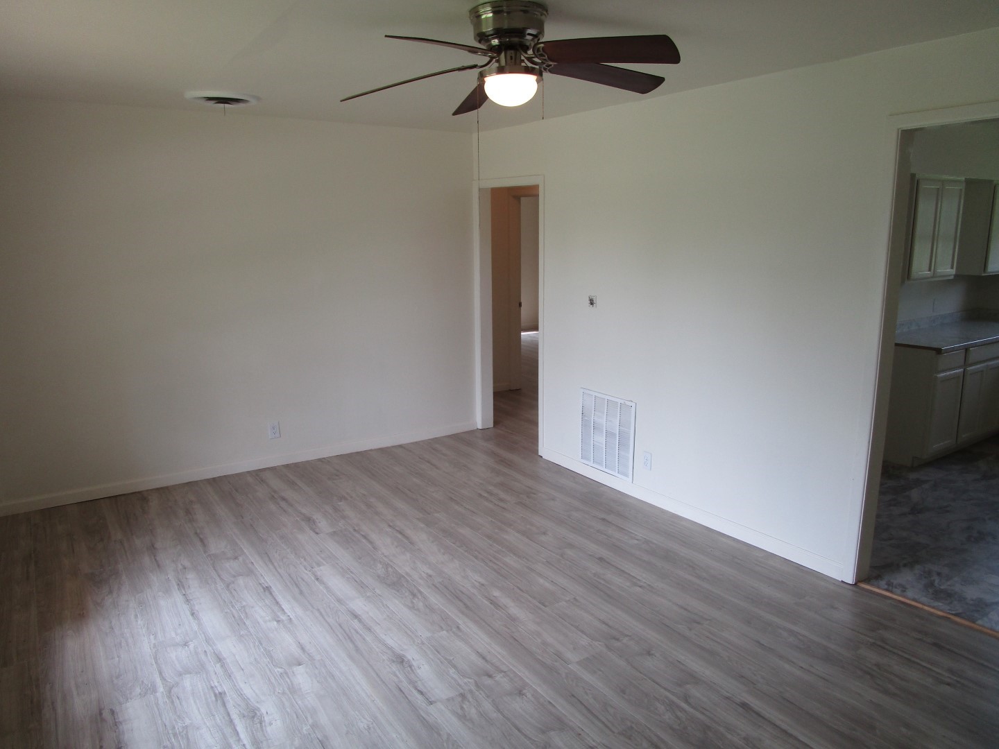 514 S Avenue C Olney TX 76374