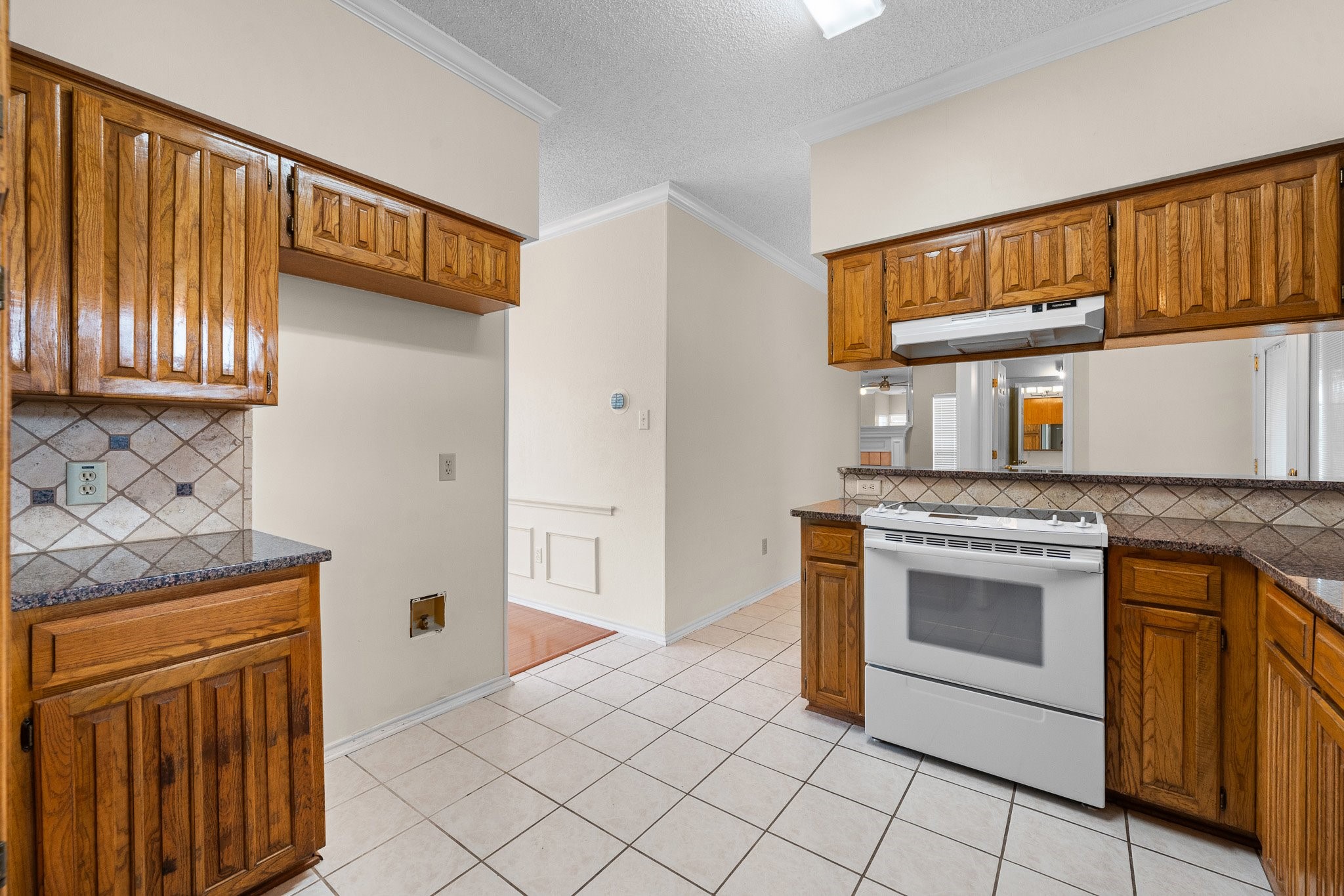 5956 River Bend Drive Benbrook TX 76132
