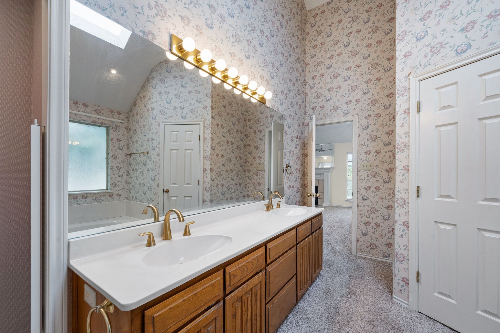 5956 River Bend Drive Benbrook TX 76132